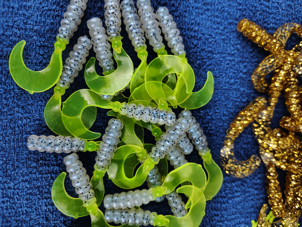 Cam's 2"(HOLOGRAM FLAKE) MR OCTOBER GOLD/MONKEY MILK & CHARTREUSE 100pc (SPLIT SET) Curly Tail Crappie Soft Jigs [A Cam's Exclusive