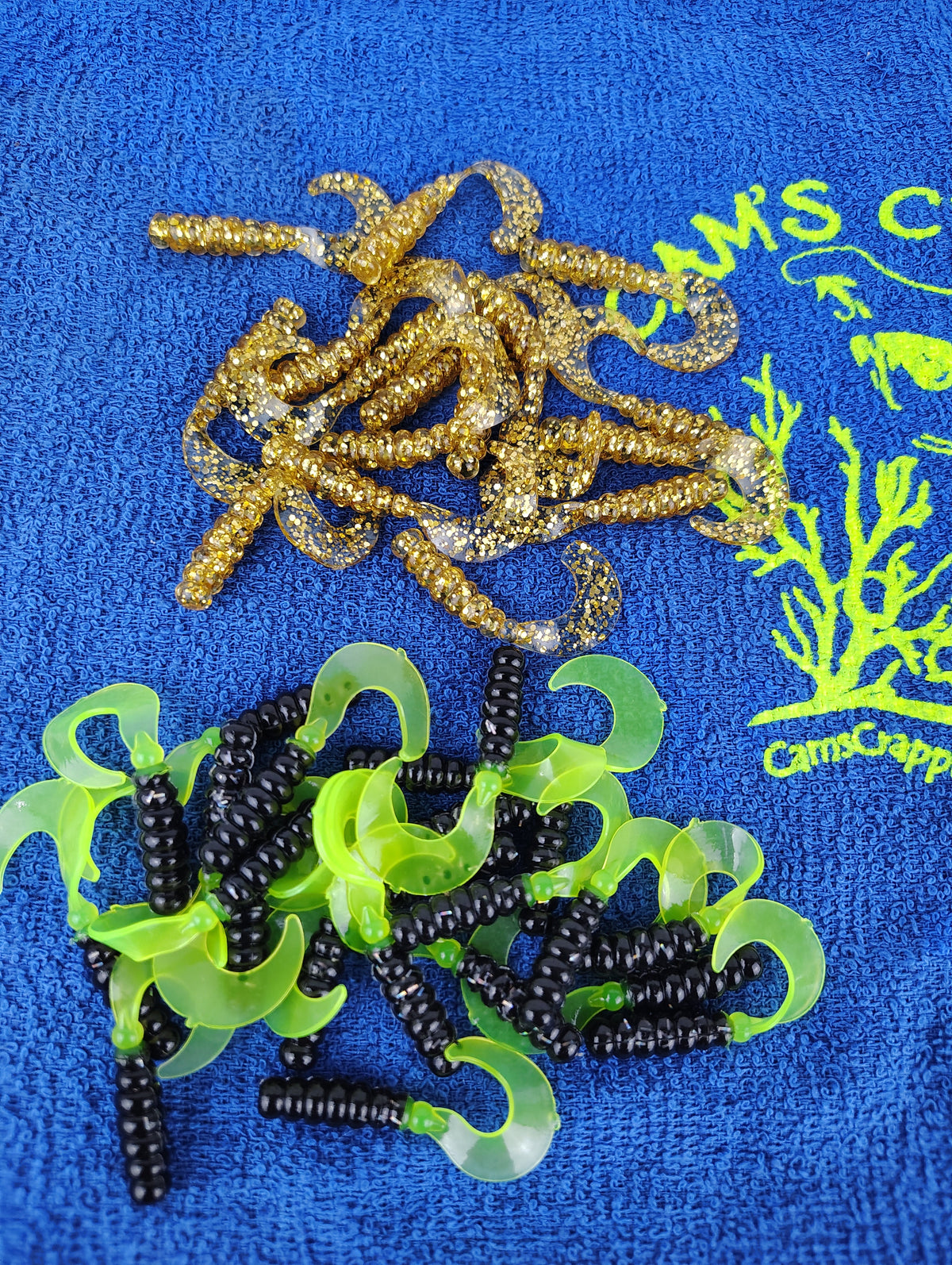Cam's 2"(HOLOGRAM FLAKE) MR OCTOBER GOLD/BLACK & CHARTREUSE 100pc (SPLIT SET) Curly Tail Crappie Soft Jigs [A Cam's Exclusive