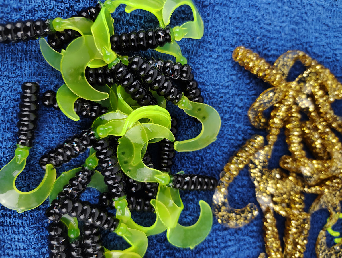 Cam's 2"(HOLOGRAM FLAKE) MR OCTOBER GOLD/BLACK & CHARTREUSE 100pc (SPLIT SET) Curly Tail Crappie Soft Jigs [A Cam's Exclusive