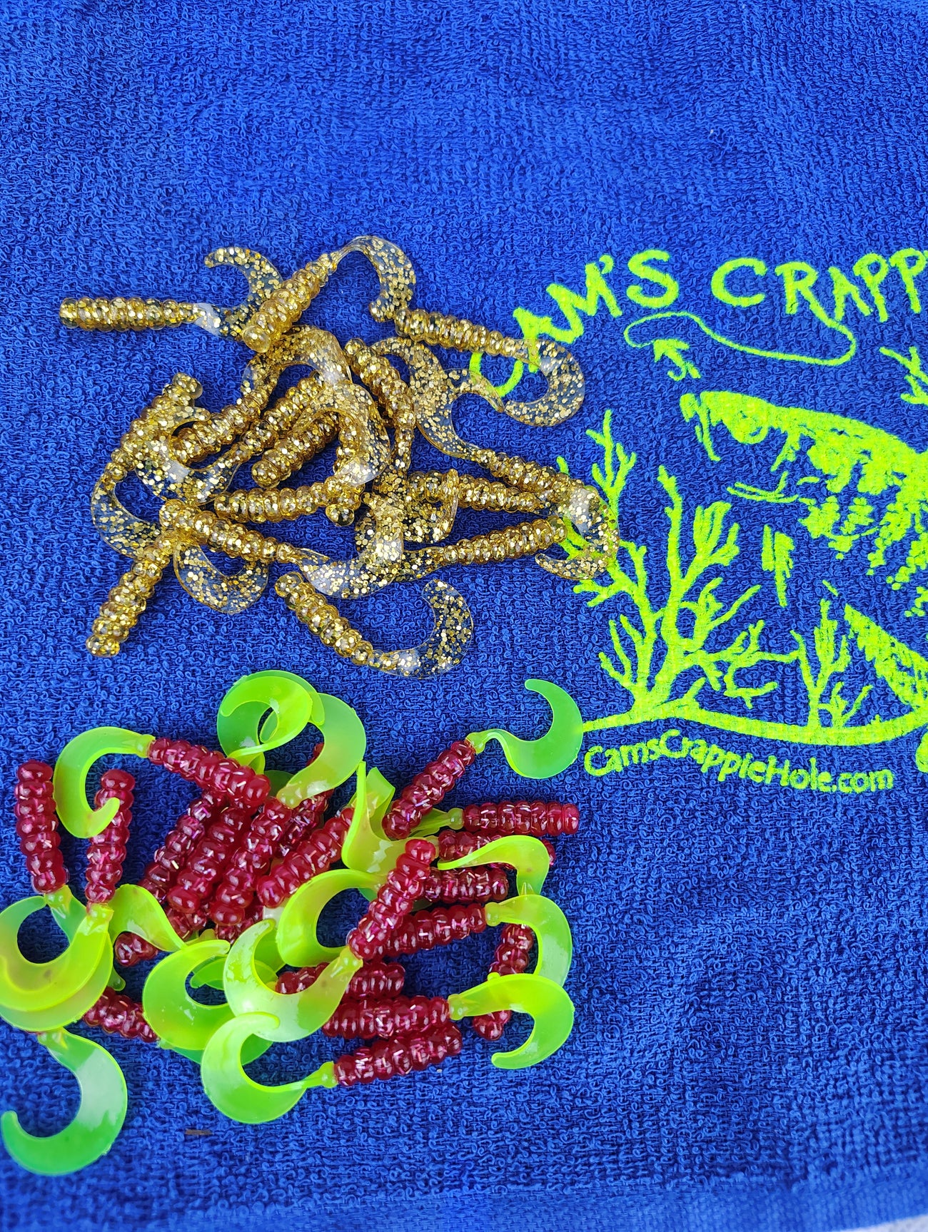 Cam's 2"(HOLOGRAM FLAKE) MR OCTOBER GOLD/FIREBALL RED 100pc (SPLIT SET) Curly Tail Crappie Soft Jigs [A Cam's Exclusive