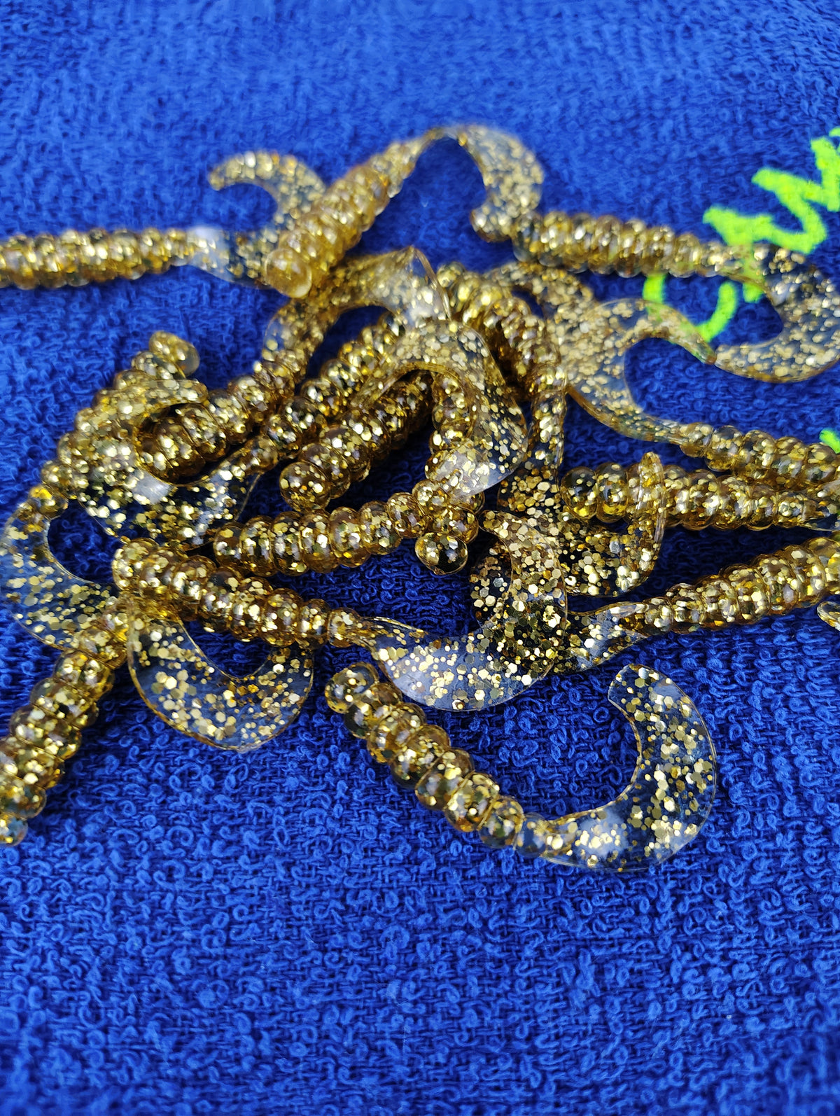 Cam's 2"(HOLOGRAM FLAKE) MR OCTOBER GOLD 100pc (SPLIT SET) Curly Tail Crappie Soft Jigs [A Cam's Exclusive