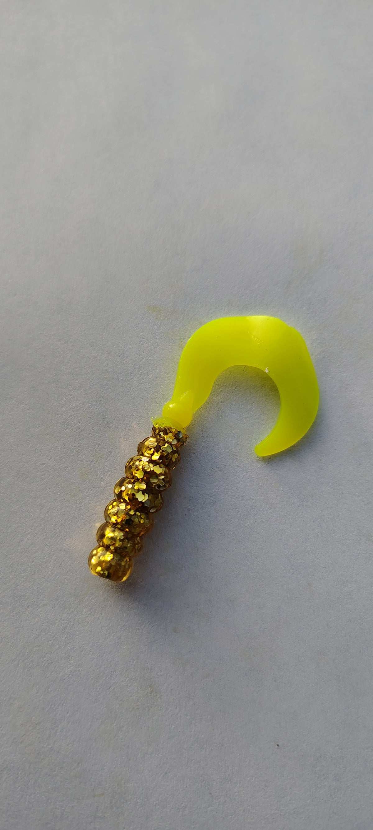 Cam's 2"(HOLOGRAM FLAKE) GOLDFINGER (SUNSHINE TAIL) 35pc Curly Tail Crappie Soft Jigs [A Cam's Exclusive