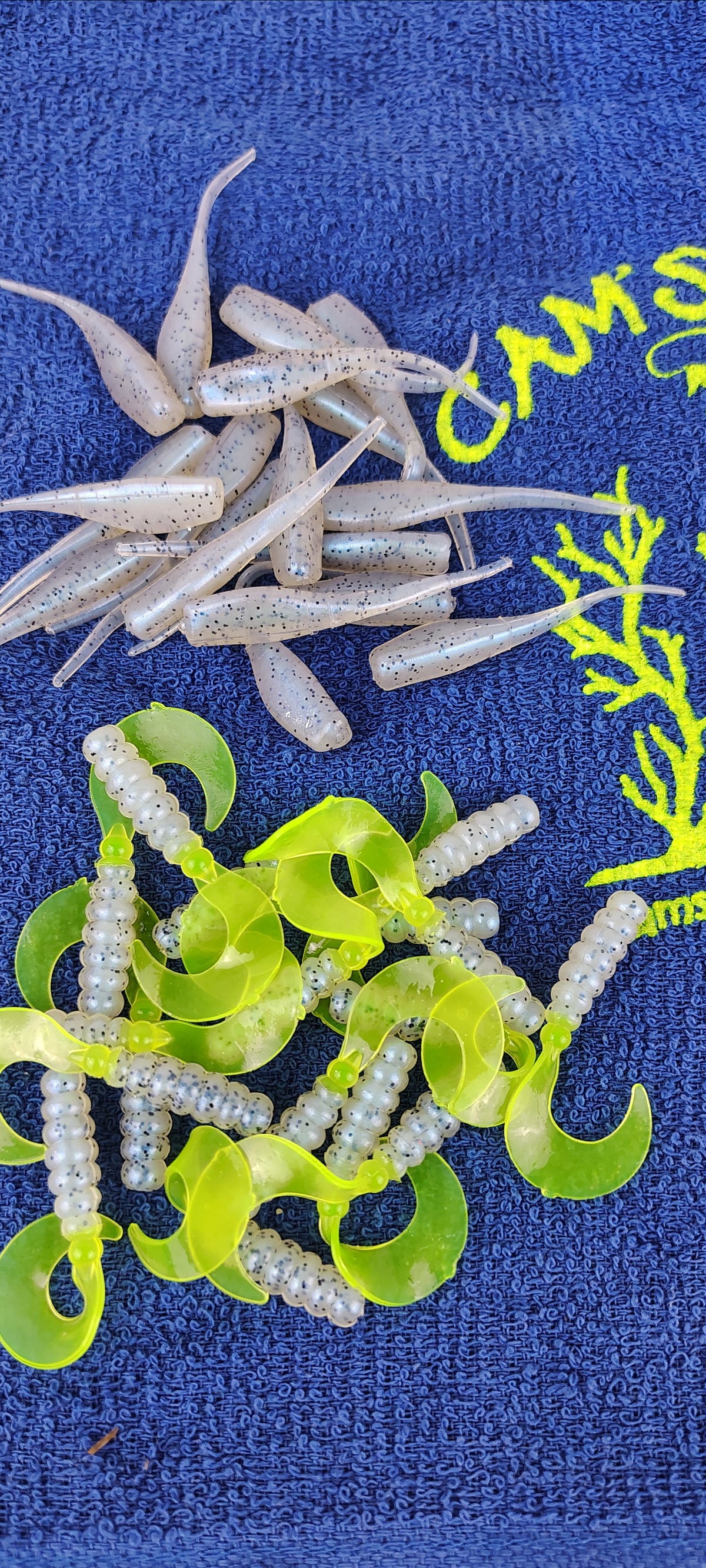 Cam's 2"(HOLOGRAM FLAKE) MONKEY MILK STINGER SHAD/MONKEY MILK & CHARTREUSE 100pc (SPLIT SET) Curly Tail Crappie Soft Jigs [A Cam's Exclusive]