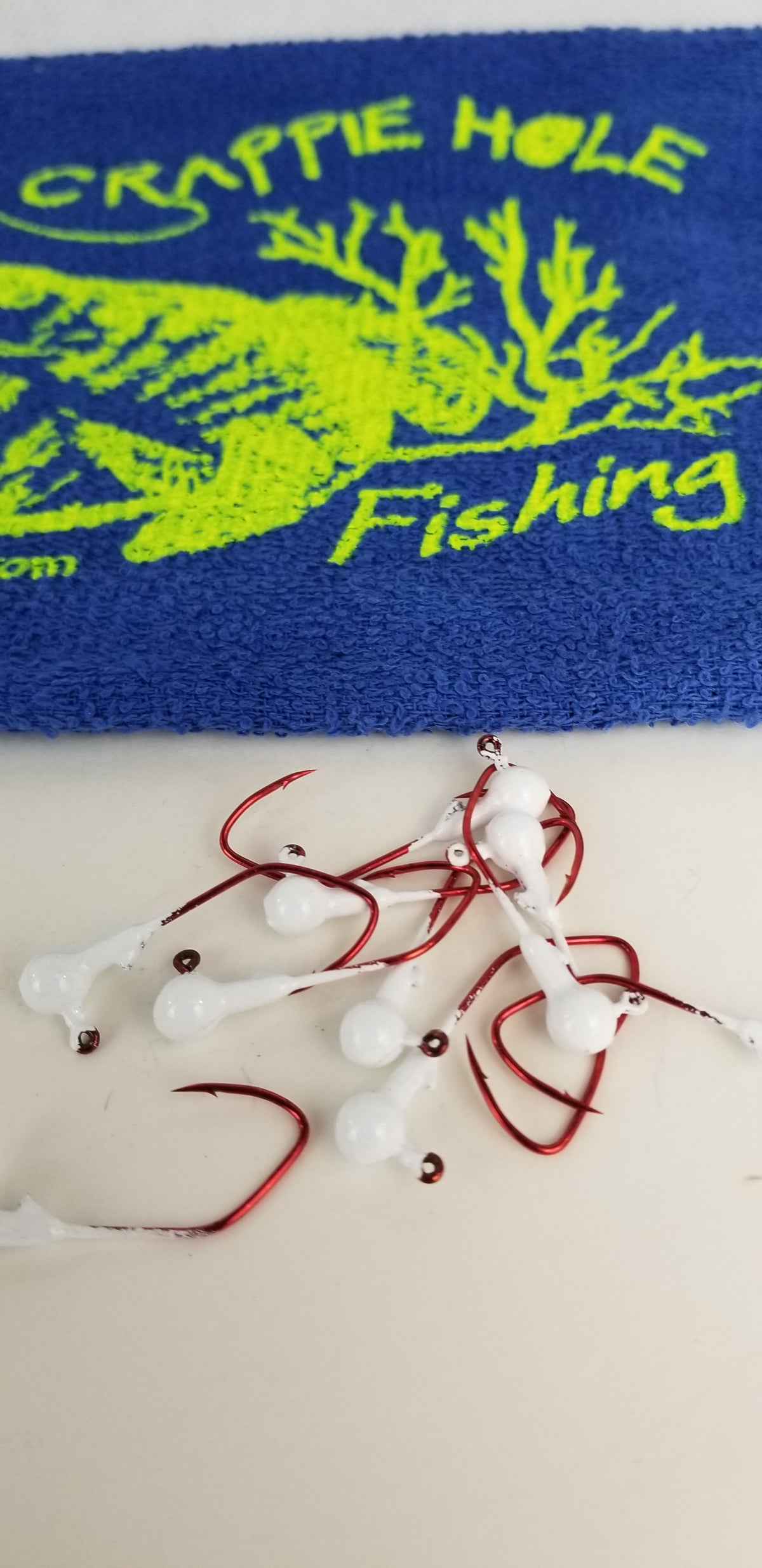 25ct.- 1/8oz. Painted Cam's DIESEL BUILT Cloud White Head w/ 1/0 Deadly Blood Redd Hooks (Chemically Sharpened)