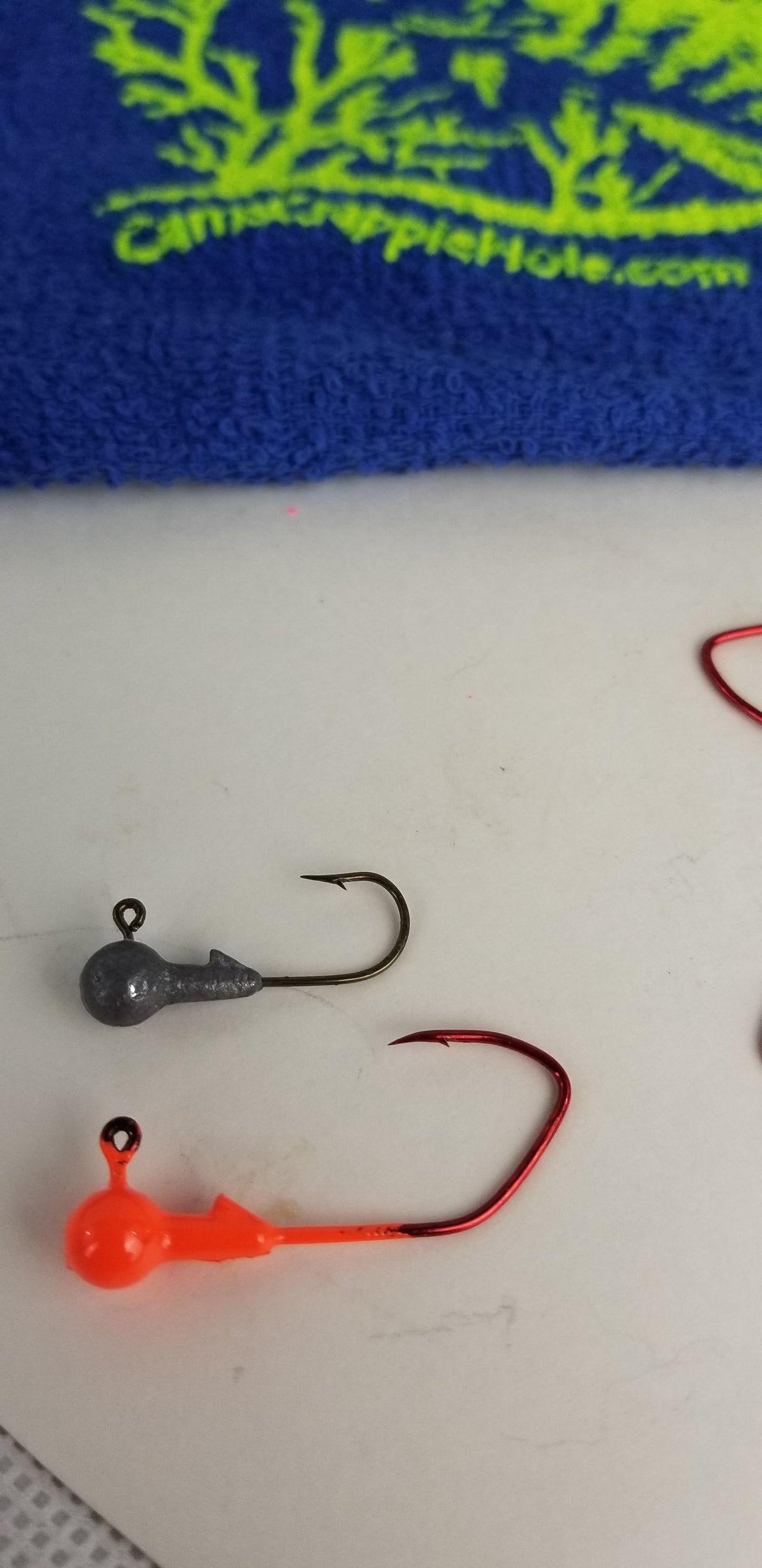 25ct.- 1/8oz. Painted Cam's DIESEL BUILT Orange Head w/ 1/0 Deadly Blood Redd Hooks (Chemically Sharpened)