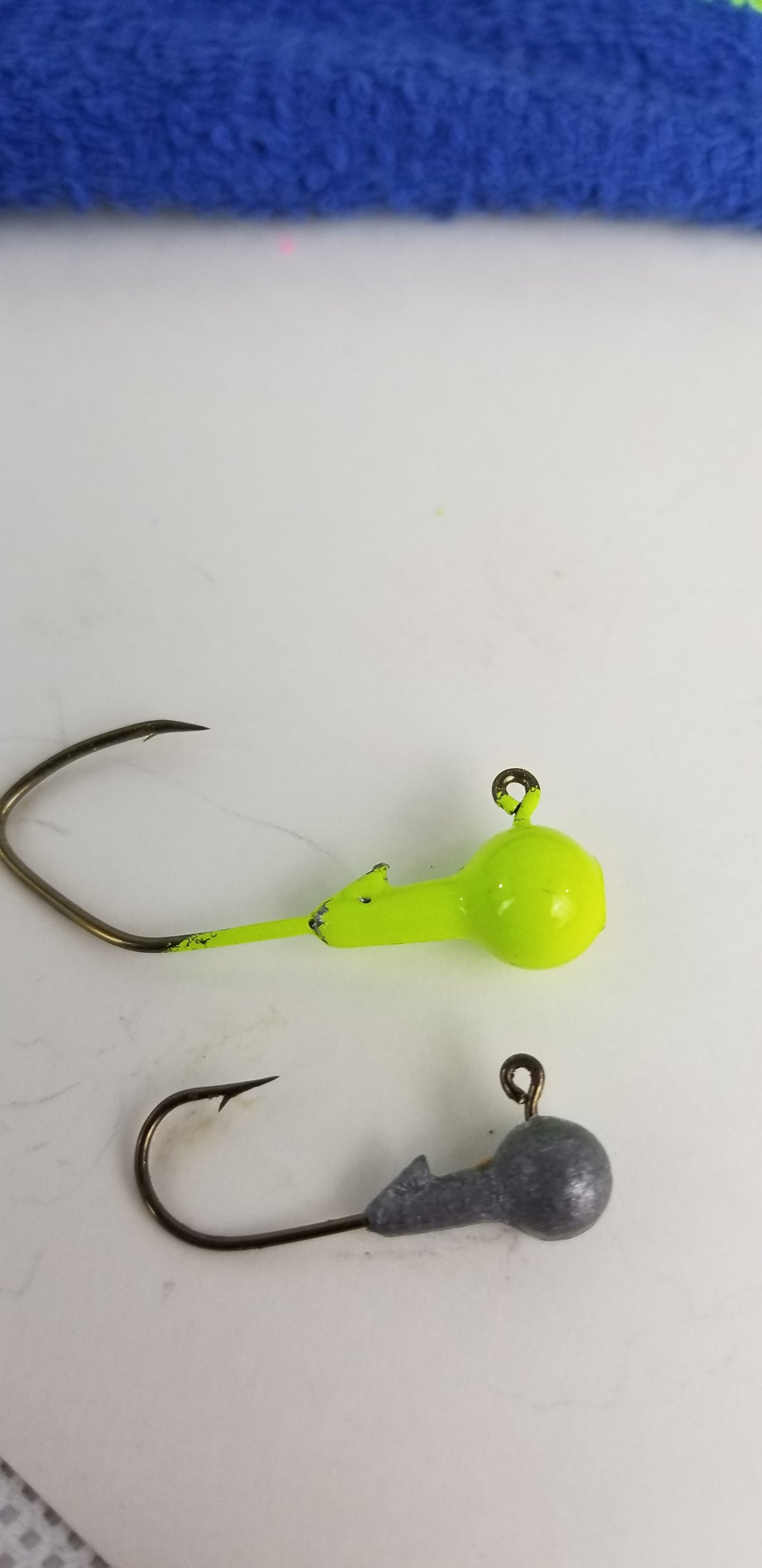 25ct.- 1/32oz. Painted Cam's DIESEL BUILT "Chartreuse Green" Head w/ 1/0 Deadly Bronze Hooks (Chemically Sharpened)