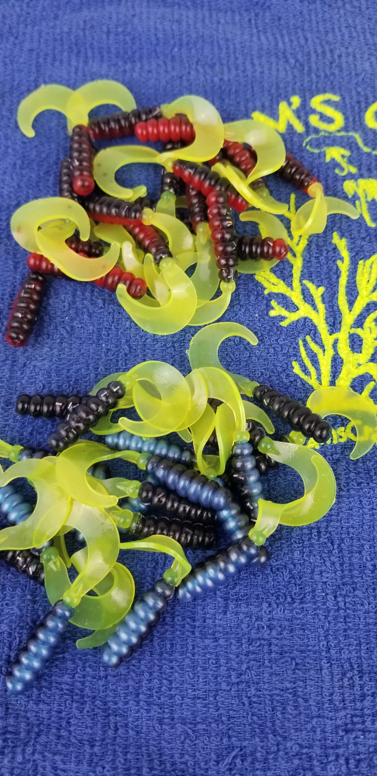 Cam's 2"(HOLOGRAM FLAKE) RED BLACK & CHARTREUSE/BLUE BLACK & CHARTREUSE 100pc (SPLIT SET) Curly Tail Crappie Soft Jigs [A Cam's Exclusive]