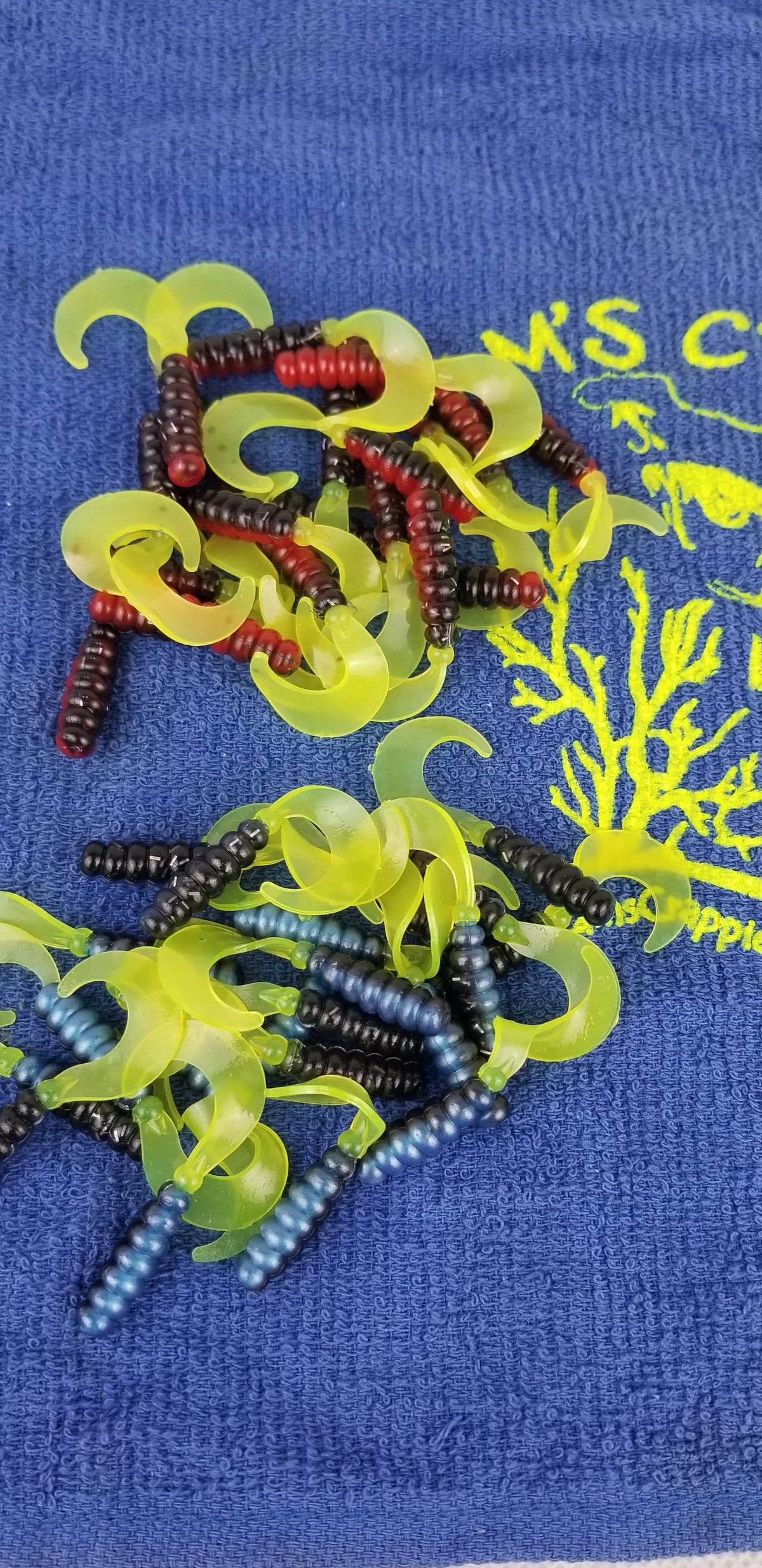 Cam's 2"(HOLOGRAM FLAKE) RED BLACK & CHARTREUSE/BLUE BLACK & CHARTREUSE 100pc (SPLIT SET) Curly Tail Crappie Soft Jigs [A Cam's Exclusive]