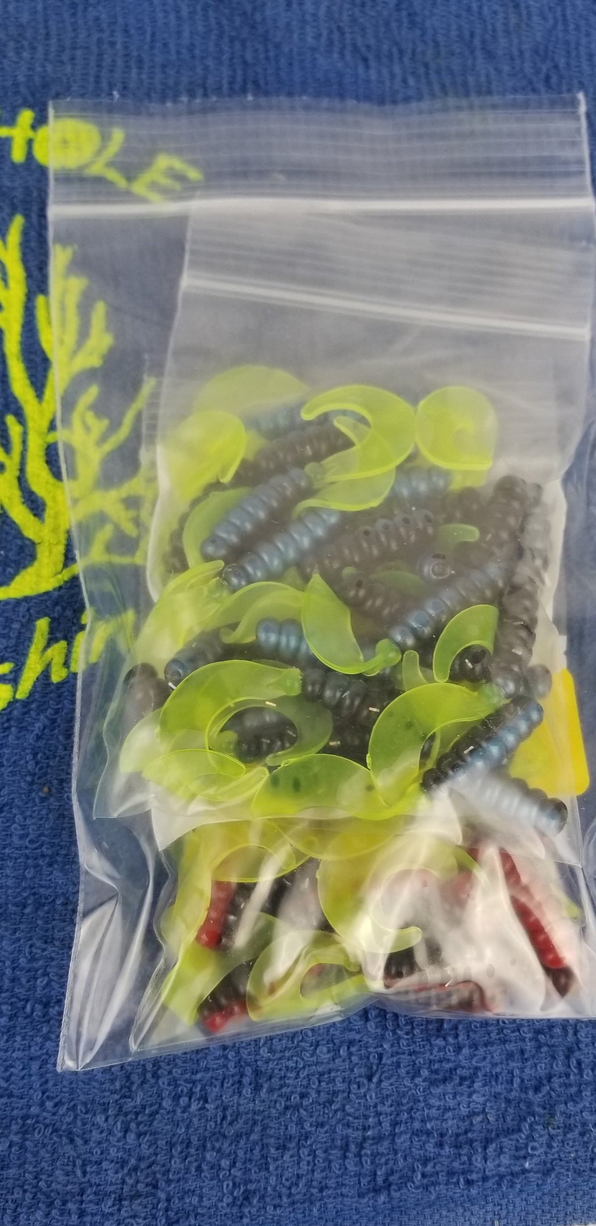 Cam's 2"(HOLOGRAM FLAKE) RED BLACK & CHARTREUSE/BLUE BLACK & CHARTREUSE 100pc (SPLIT SET) Curly Tail Crappie Soft Jigs [A Cam's Exclusive]